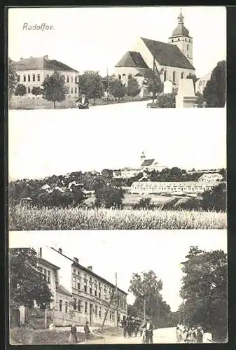 AK Rudolfov, Kirche, Strassenpartie am Rathaus, Gesamtansicht