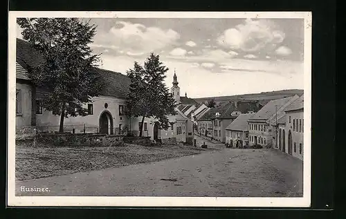 AK Husinec, Hauptstrasse durch den Ort