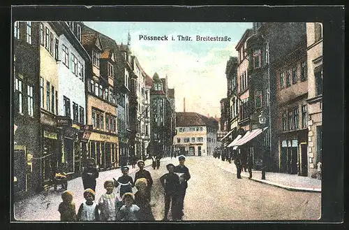 AK Pössneck /Thür., Breitestrasse, Kinder und Geschäfte