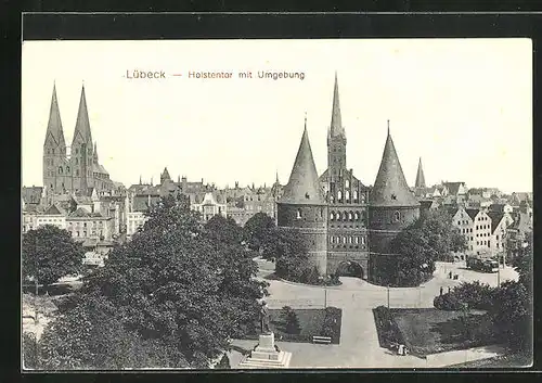 AK Lübeck, Holstentor mit Kirche und Denkmal