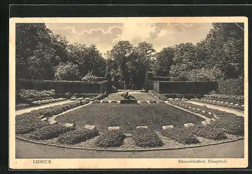 AK Lübeck, Ehrenfriedhof, Hauptteil