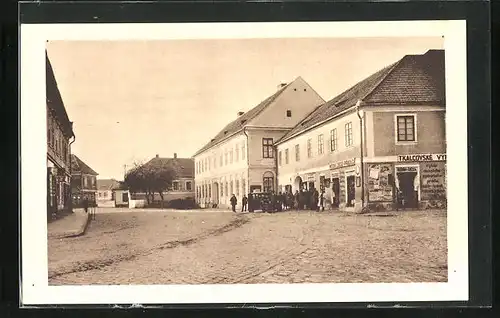 AK Kardasova Recice, Marktplatz mit Geschäften