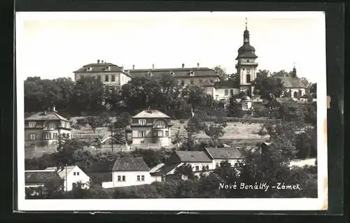 AK Nové Benátky, Schloss von Stadt aus gesehen