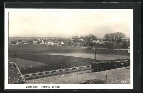 AK Lustenice, Bahngleise am Stadtrand