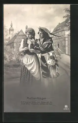 AK Hameln, Der Rattenfänger von Hameln umschmeichelt ein junges Mädchen
