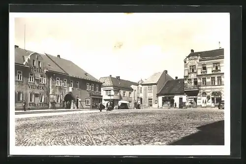 AK Uhlirske Janovice, Nàmesti