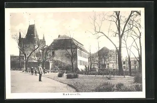 AK Rakovnik, Ortspartie mit Kirche