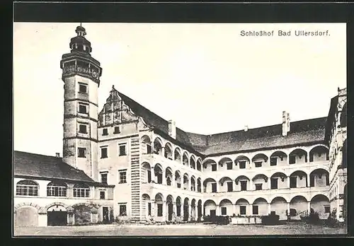 AK Bad Ullersdorf, Partie im Schlosshof