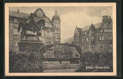 AK Erfurt, Kaiserplatz mit Denkmal