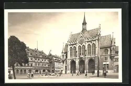 AK Erfurt, Rathaus mit Denkmal