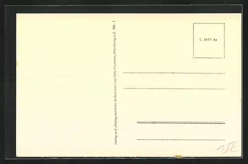 AK Farnstedt, Totalansicht, Partie mit Kirche, Denkmal 1914 /18, am Dorfteich