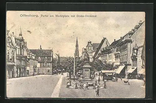 AK Offenburg, Marktplatz mit Drake-Denkmal