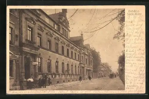 AK Schönebeck /Elbe, Strassenpartie mit Postamt