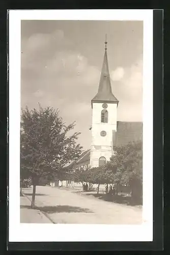 AK Nový Etynk, Strassenpartie mit Kirche