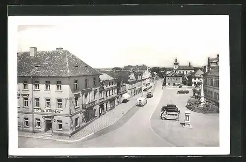 AK Mnichovo Hradiste, Hotel u Hroznu, Strassenpartie aus der Vogelschau