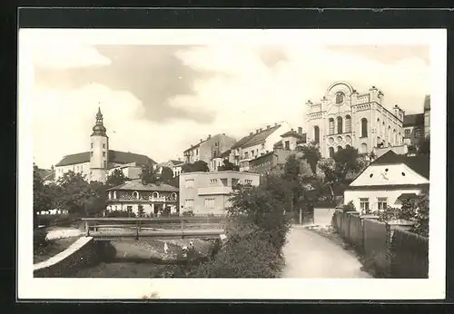 AK Hranice, Flusspartie mit Synagoge