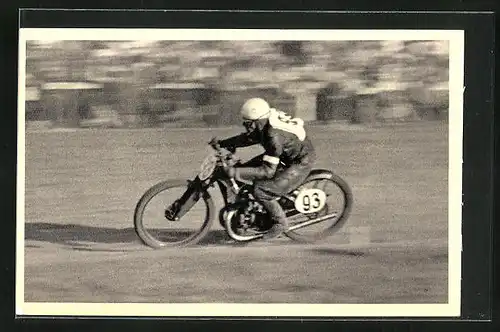 AK Pardubice, Motorrad 93 in voller Fahrt