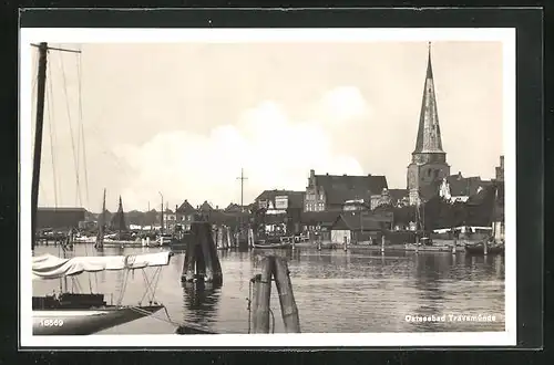 AK Travemünde, Partie am Hafen mit Kirche