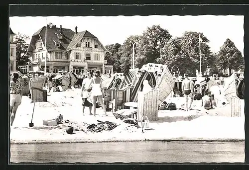 AK Travemünde, Hotel Fürstenhof mit Strandpartie