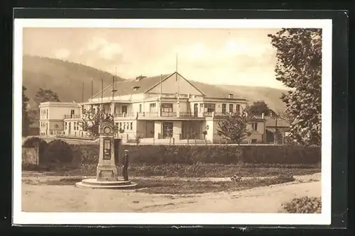 AK Hranice, Sokolovna, Wettersäule