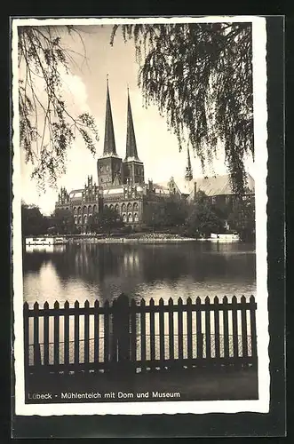 AK Lübeck, Mühlenteich mit Dom und Museum