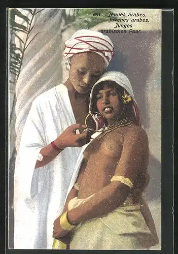 AK Junges arabisches Paar, nackte Araberin