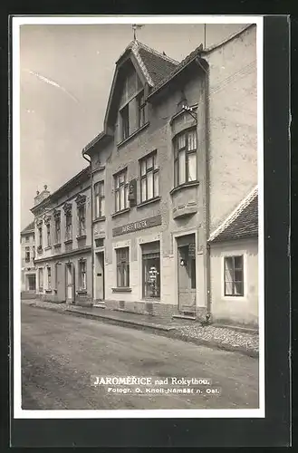 AK Jaromerice nad Rokytnou, Strassenpartie mit Museum