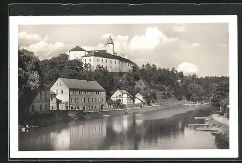 AK Ledec n. Sáz., Schloss am Fluss