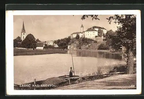 AK Ledec nad Sázavou, Flusspartie mit Schloss und Kirchturm