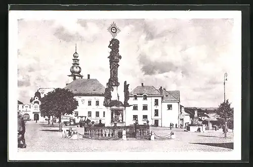 AK Stadt Saar, Denkmal auf dem Hauptplatz