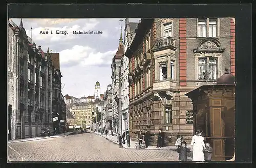 AK Aue i. Erzgeb., Blick in die Bahnhofstrasse