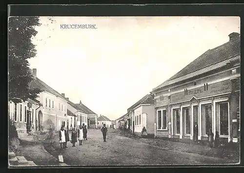 AK Krucemburk, Strassenpartie mit Geschäft