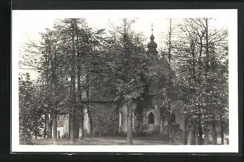 AK Jemnice na Morave, Ortspartie mit Kirche