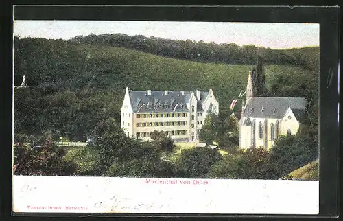 Relief-AK Marienthal, Ortspartie mit Kirche von Osten