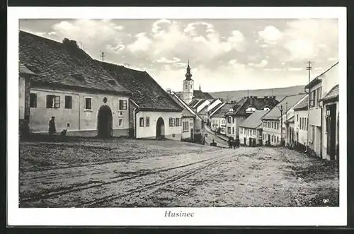 AK Husinec, Strasse zur Kirche