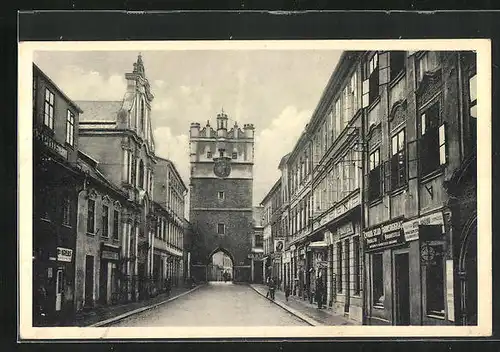 AK Iglau, Strasse Frauengasse mit Frauentor