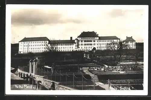 Foto-AK Velke Mezirici, Skoly Svetla