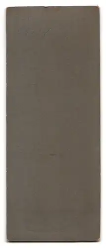Fotografie Robert Wiener, Berlin, Uffz. des Garde Gren. Rgt. 4 mit Säbel und Portepee