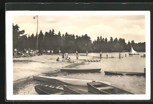 AK Sykovec, Badestrand mit Ruderbooten