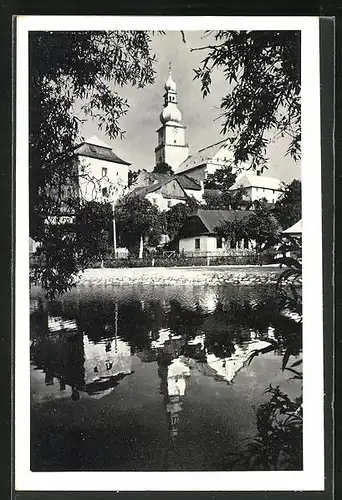 AK Mesto Zdár, Ortspartie mit Kirche