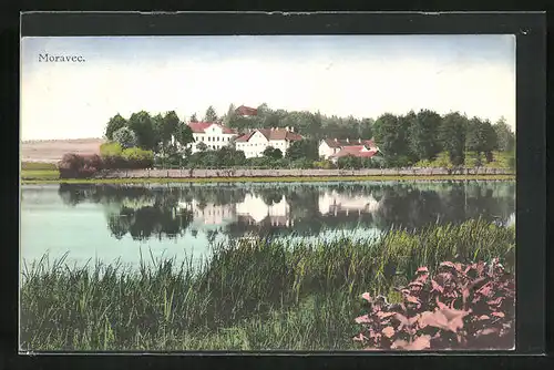 AK Moravec, Anwesen am See
