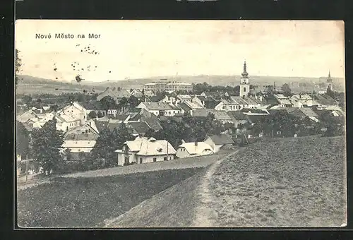 AK Nové Mesto na Morave, Blick vom Feld aus auf den Ort