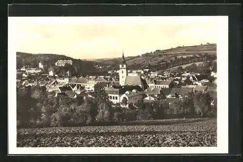 AK Velke Mezirici, Blick auf Kirche vom Acker aus