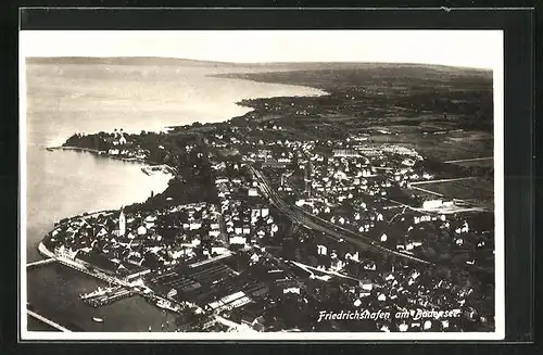 AK Friedrichshafen am Bodensee, Fliegeraufnahme der Stadt