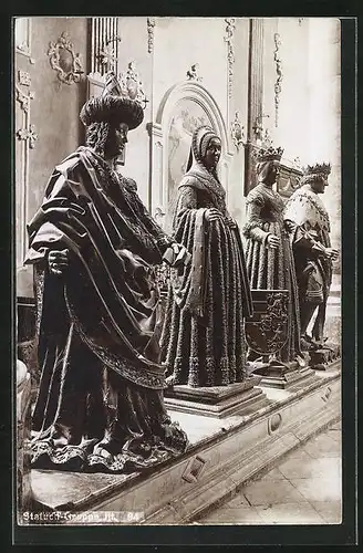Foto-AK Fritz Gratl: Innsbruck, Hofkirche, Königliche Statuengruppe