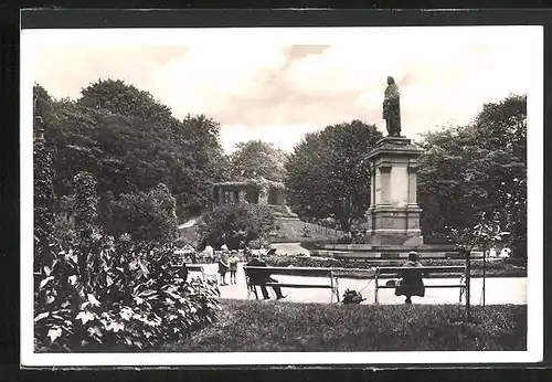 AK Troppau, Freiheitspark, am Ehrenmal