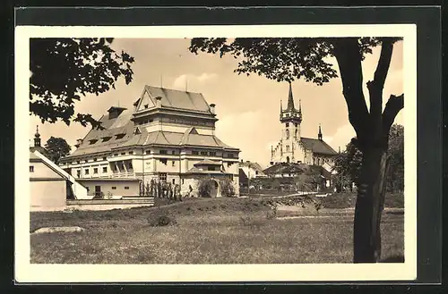 AK Policka, Parkanlagen an der Kirche