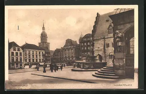 AK Dortmund, Passanten auf dem Marktplatz