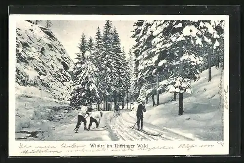 AK Skiläufer im schneebedeckten Thüringer Wald