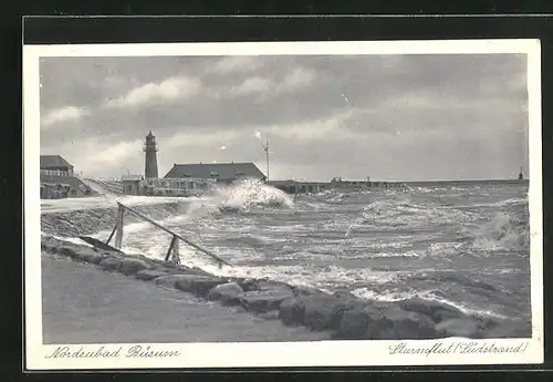 AK Büsum, der Leuchtturm am Südstrand zur Sturmflut